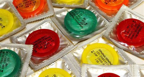 Blowjob ohne Kondom gegen Aufpreis Prostituierte Wandre